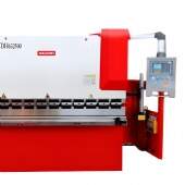 Dobradeira Hidráulica 220v 63 ton 2500mm