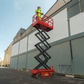 Plataforma Elevatoria Tesoura Hidraulica Movel Autopropulsao 12m 320kg