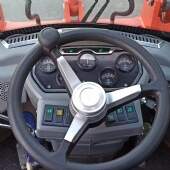 Pá Carregadeira 3300Kg Cap. De Carga 1500Kg Elevação 4,10m a Diesel 4 Cilindros