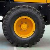 Pá Carregadeira 3200kg Cap. De Carga 1500Kg a Diesel 4 Cilindros