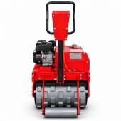 Rolo Compactador Vibratório 7 HP a Gasolina Pé de Carneiro 600 mm 13 kN com Tração Hidráulica