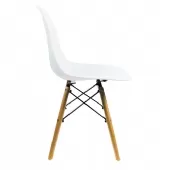 Cadeira Pequena Charles Eames com Pés de Madeira - Turquesa