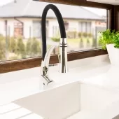 Torneira Gourmet Monocomando Cozinha Banheiro Flexível 1/2pol Quente e Frio